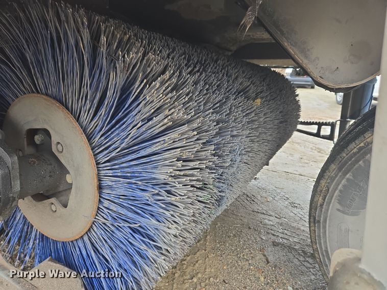 image for item EC4165 2015 Elgin Pelican Series NP street sweeper