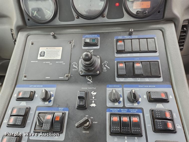 image for item EC4165 2015 Elgin Pelican Series NP street sweeper