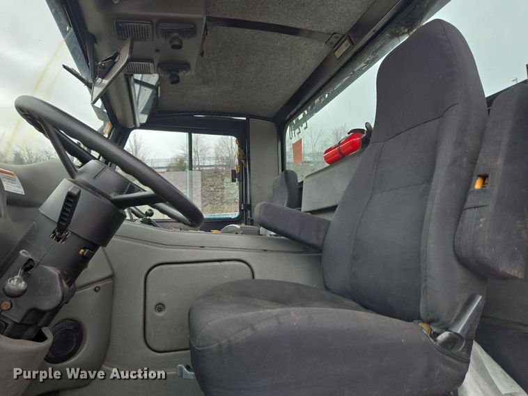 image for item EC4165 2015 Elgin Pelican Series NP street sweeper