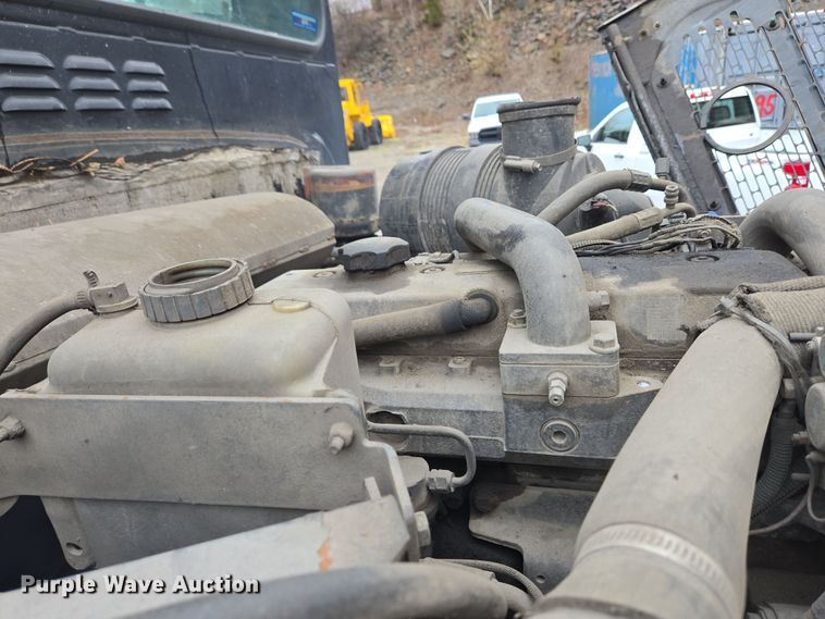 image for item EC4165 2015 Elgin Pelican Series NP street sweeper