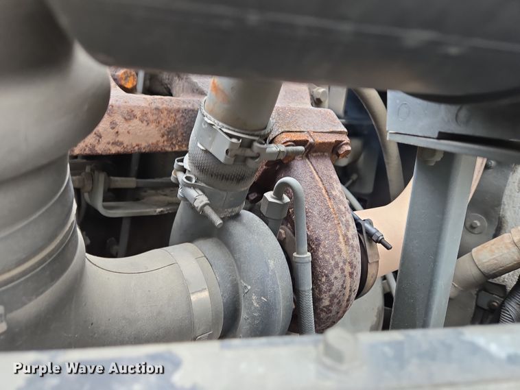 image for item EC4165 2015 Elgin Pelican Series NP street sweeper