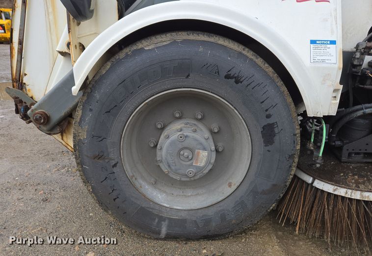 image for item EC4165 2015 Elgin Pelican Series NP street sweeper