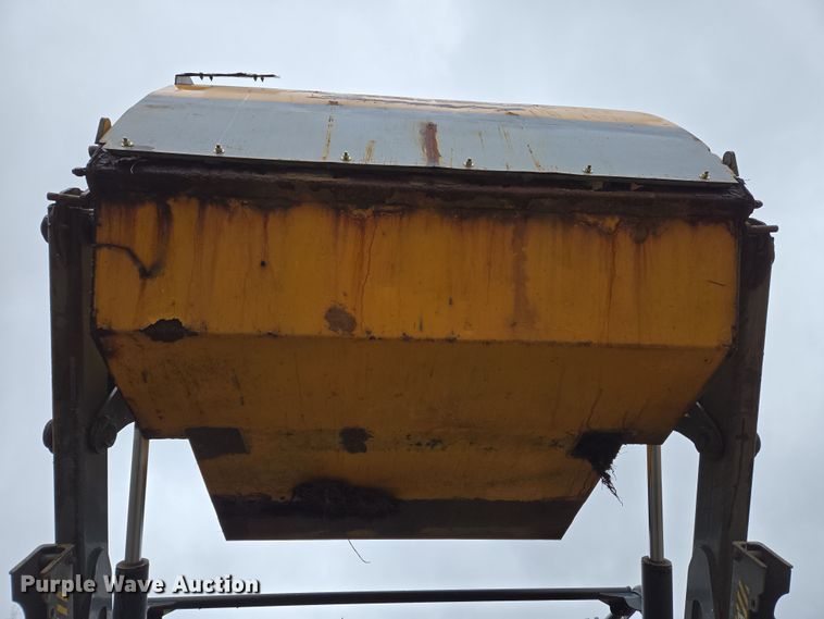 image for item EC4166 2009 Elgin Pelican Series NP street sweeper