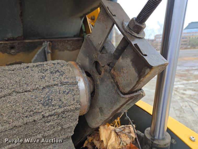 image for item EC4166 2009 Elgin Pelican Series NP street sweeper