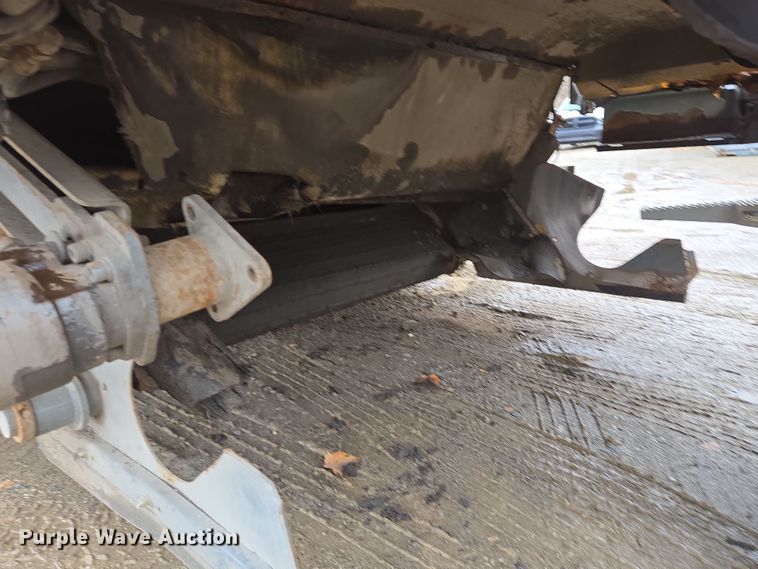 image for item EC4166 2009 Elgin Pelican Series NP street sweeper