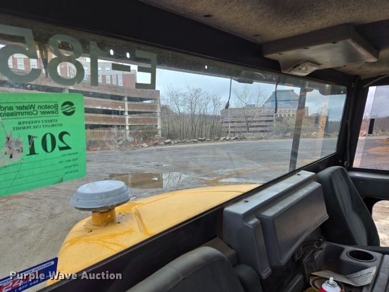 image for item EC4166 2009 Elgin Pelican Series NP street sweeper