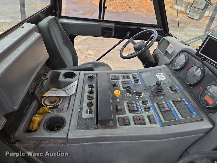 image for item EC4166 2009 Elgin Pelican Series NP street sweeper