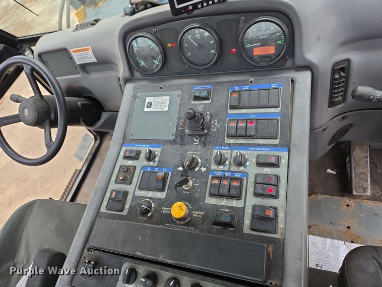 image for item EC4166 2009 Elgin Pelican Series NP street sweeper