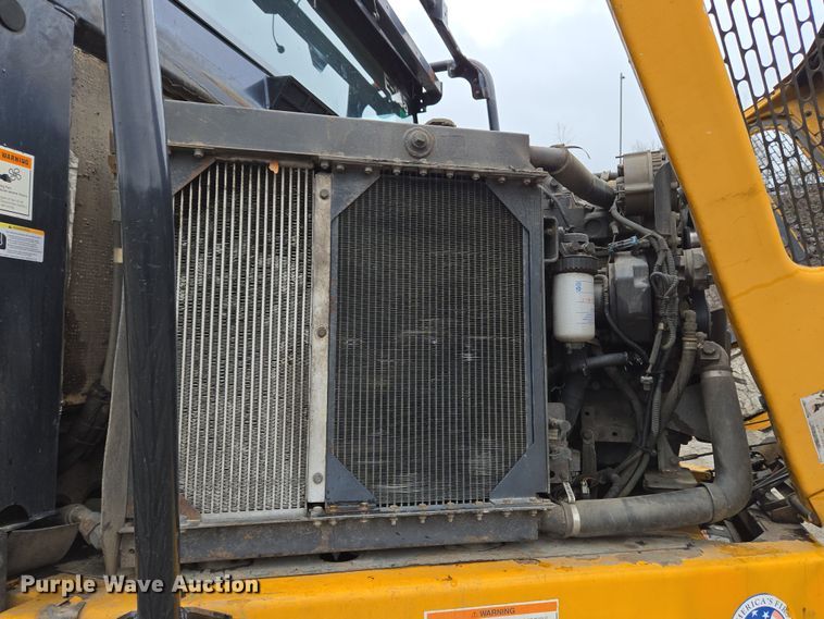 image for item EC4166 2009 Elgin Pelican Series NP street sweeper