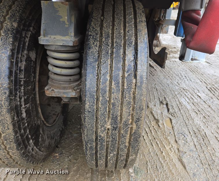 image for item EC4166 2009 Elgin Pelican Series NP street sweeper