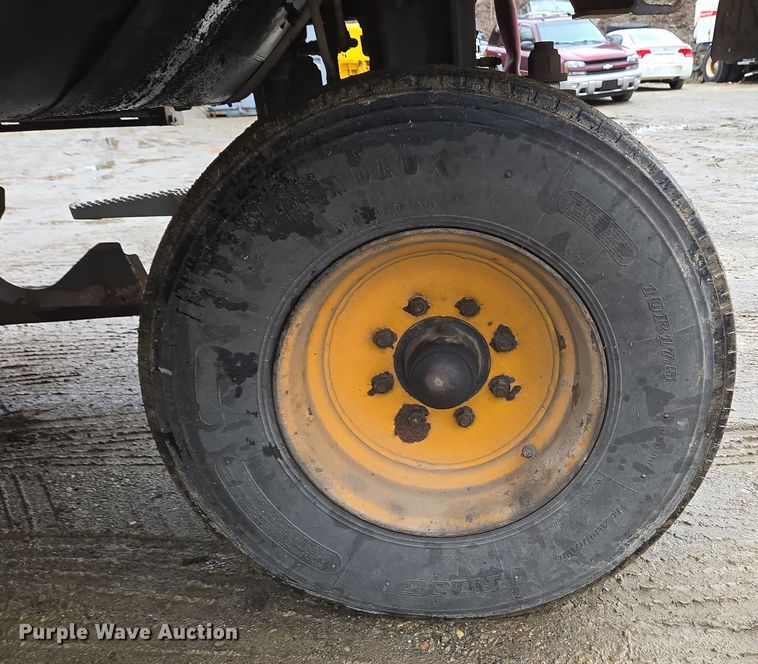 image for item EC4166 2009 Elgin Pelican Series NP street sweeper