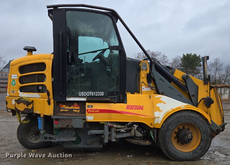 image for item EC4167 2011 Elgin Pelican Series NP street sweeper