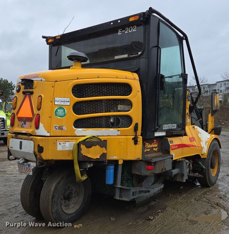 image for item EC4167 2011 Elgin Pelican Series NP street sweeper
