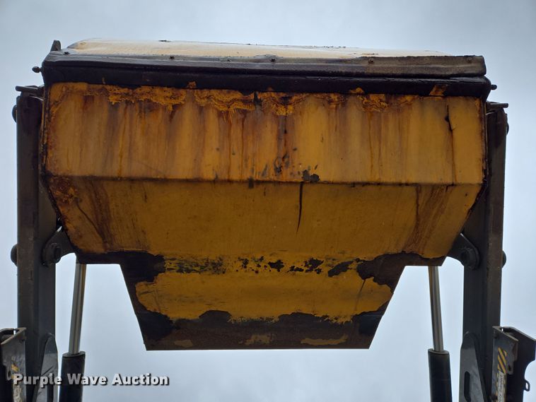 image for item EC4167 2011 Elgin Pelican Series NP street sweeper