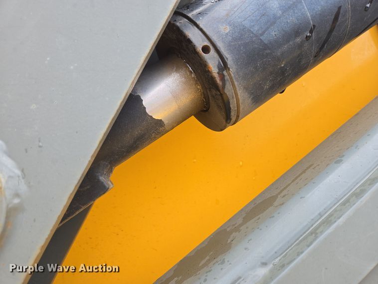 image for item EC4167 2011 Elgin Pelican Series NP street sweeper