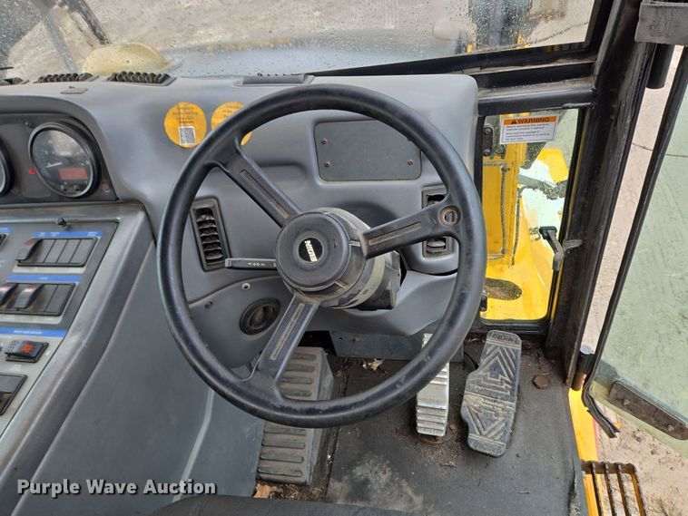 image for item EC4167 2011 Elgin Pelican Series NP street sweeper