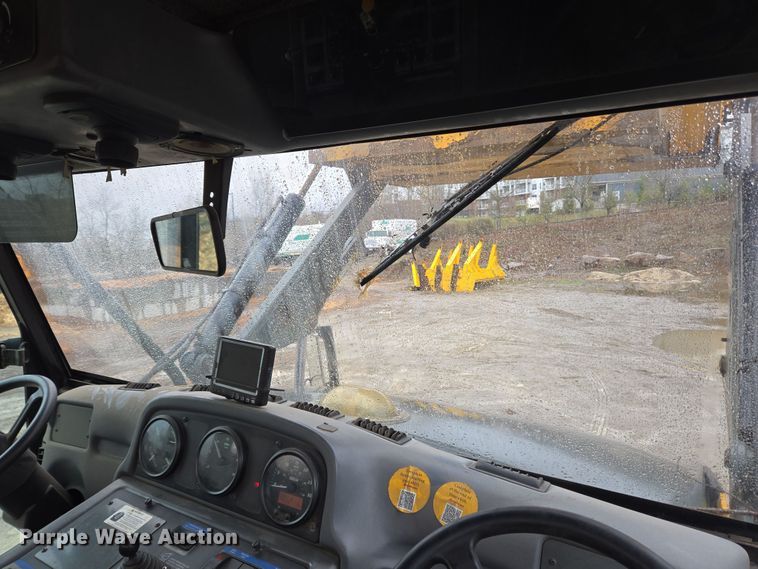 image for item EC4167 2011 Elgin Pelican Series NP street sweeper