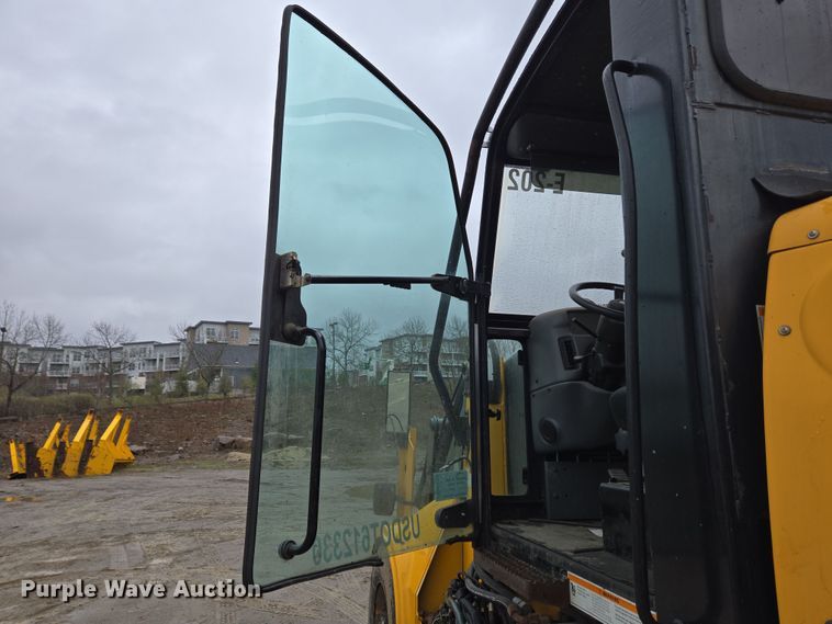 image for item EC4167 2011 Elgin Pelican Series NP street sweeper