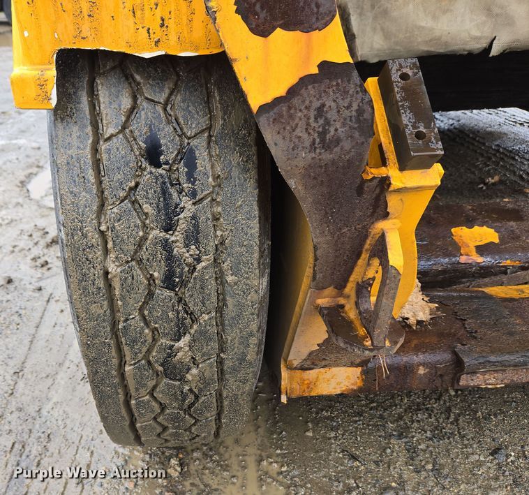 image for item EC4167 2011 Elgin Pelican Series NP street sweeper