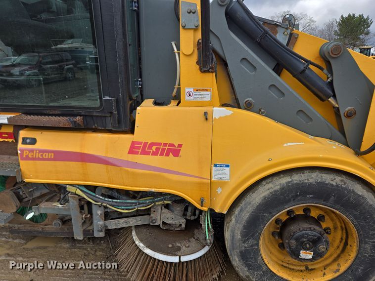 image for item EC4168 2011 Elgin Pelican Series NP street sweeper