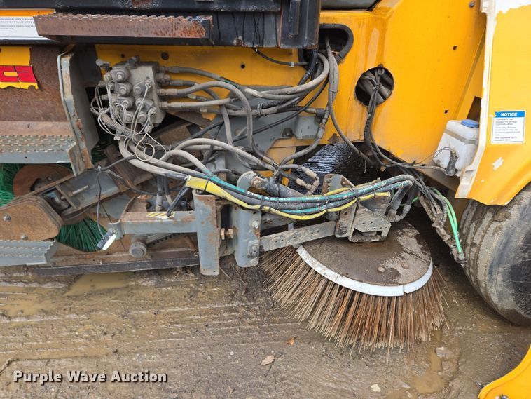 image for item EC4168 2011 Elgin Pelican Series NP street sweeper