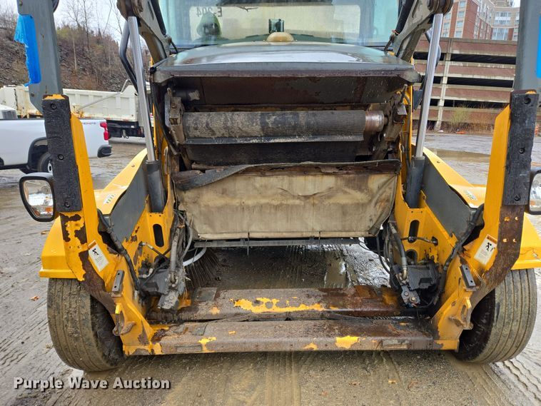 image for item EC4168 2011 Elgin Pelican Series NP street sweeper