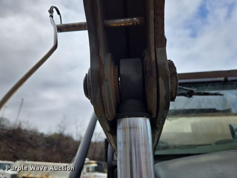 image for item EC4168 2011 Elgin Pelican Series NP street sweeper