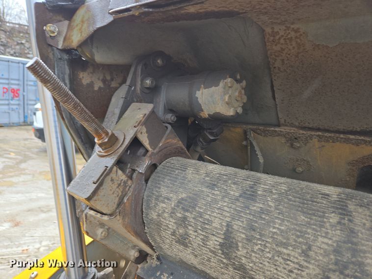 image for item EC4168 2011 Elgin Pelican Series NP street sweeper