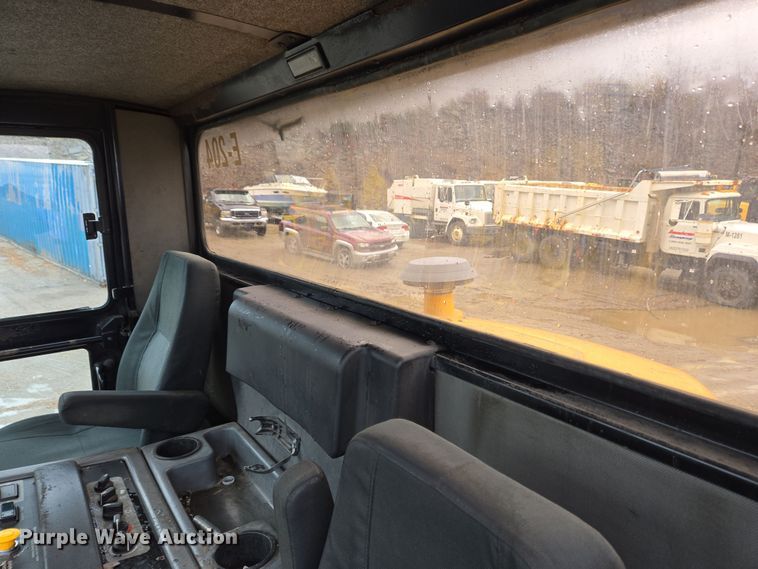 image for item EC4168 2011 Elgin Pelican Series NP street sweeper