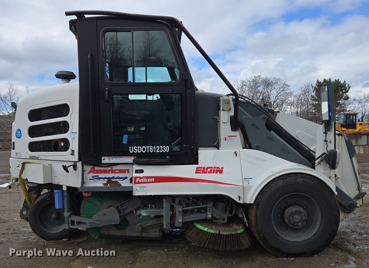 image for item EC4169 2017 Elgin Pelican Series NP street sweeper