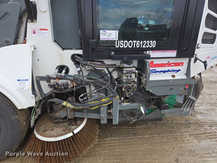 image for item EC4169 2017 Elgin Pelican Series NP street sweeper