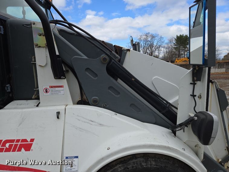 image for item EC4169 2017 Elgin Pelican Series NP street sweeper