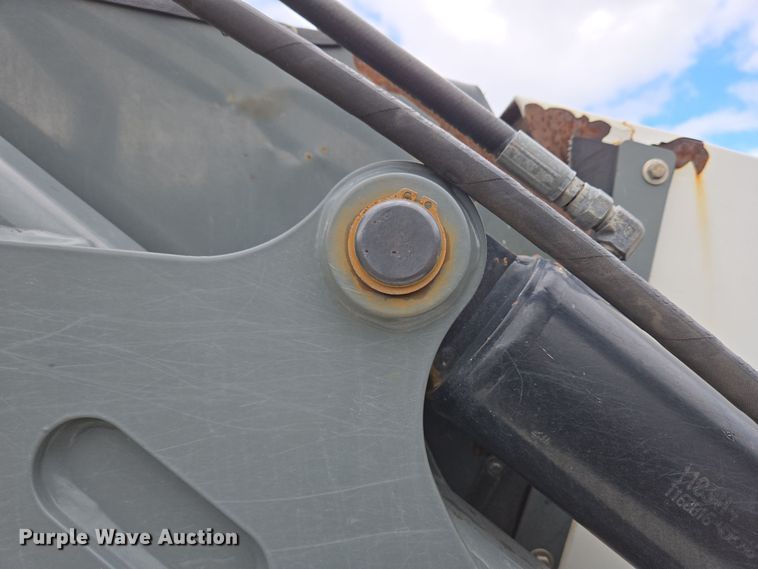 image for item EC4169 2017 Elgin Pelican Series NP street sweeper