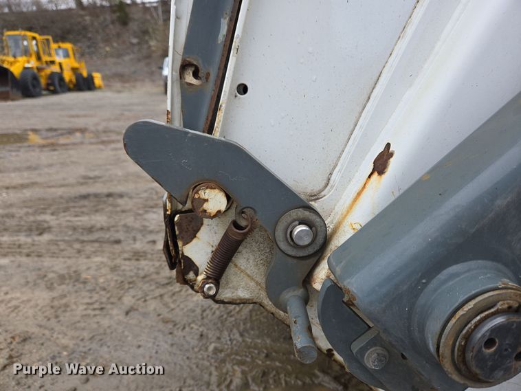 image for item EC4169 2017 Elgin Pelican Series NP street sweeper