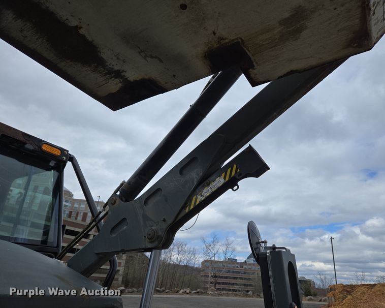 image for item EC4169 2017 Elgin Pelican Series NP street sweeper