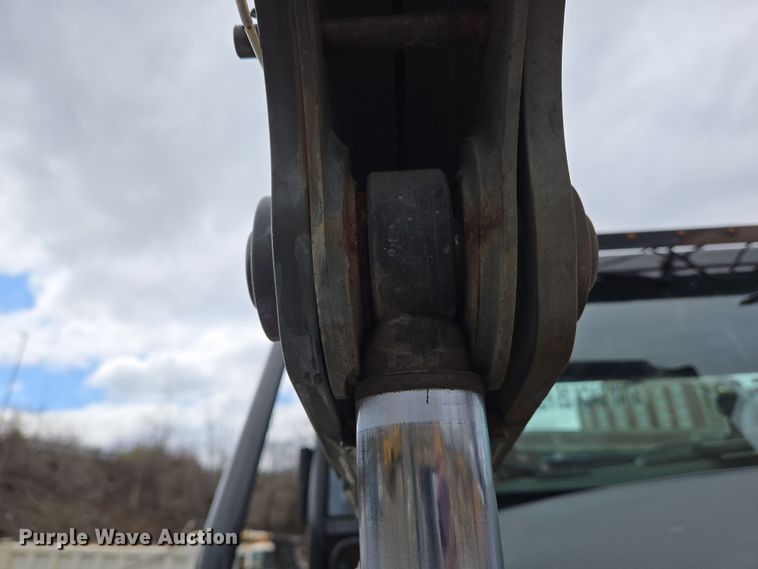 image for item EC4169 2017 Elgin Pelican Series NP street sweeper