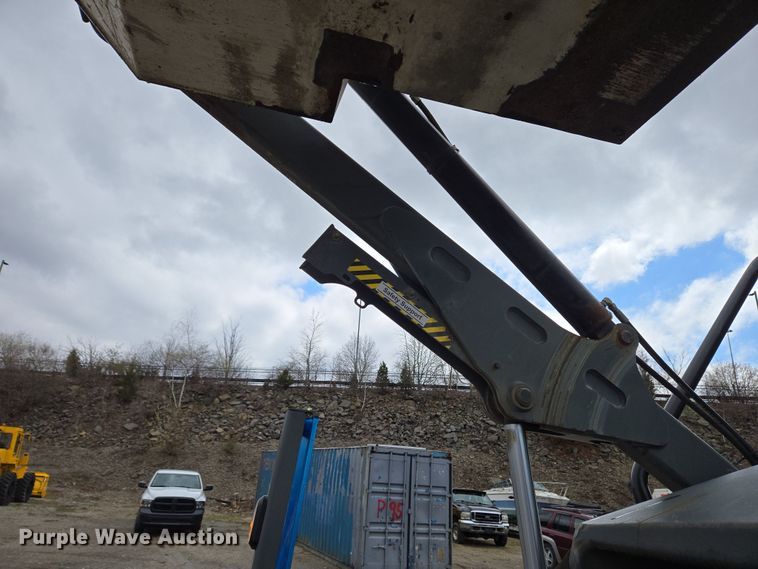 image for item EC4169 2017 Elgin Pelican Series NP street sweeper