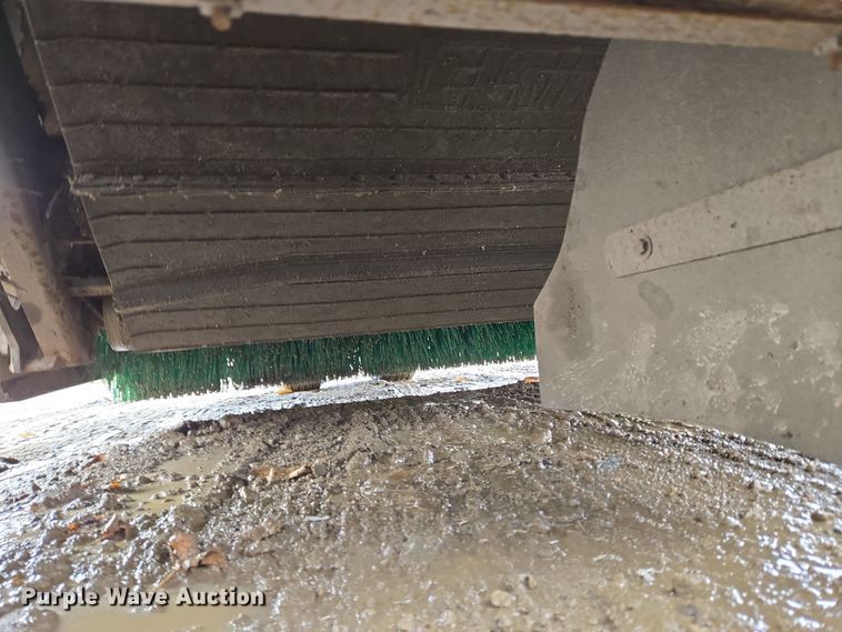 image for item EC4169 2017 Elgin Pelican Series NP street sweeper