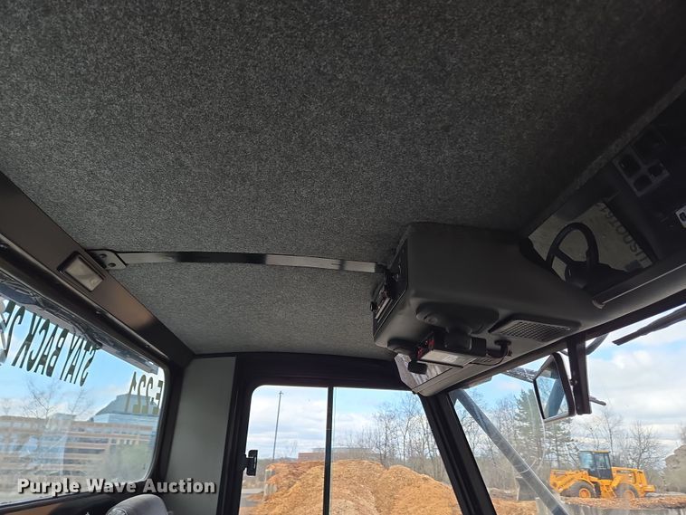 image for item EC4169 2017 Elgin Pelican Series NP street sweeper