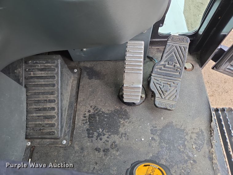 image for item EC4169 2017 Elgin Pelican Series NP street sweeper