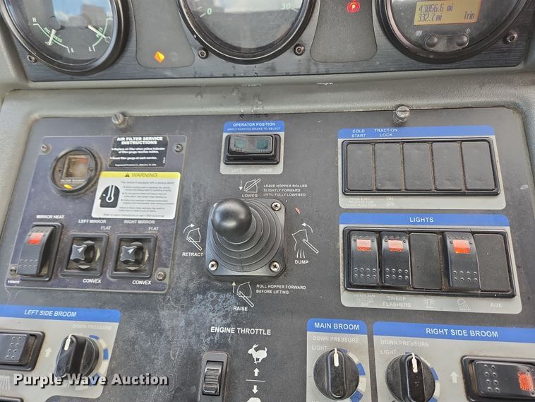 image for item EC4169 2017 Elgin Pelican Series NP street sweeper