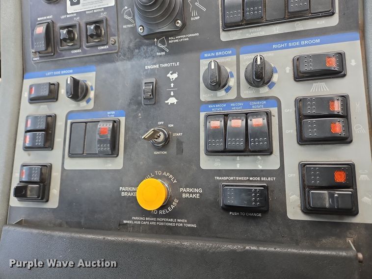 image for item EC4169 2017 Elgin Pelican Series NP street sweeper