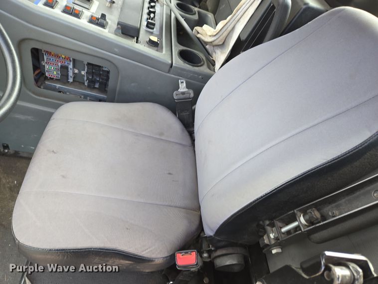 image for item EC4169 2017 Elgin Pelican Series NP street sweeper