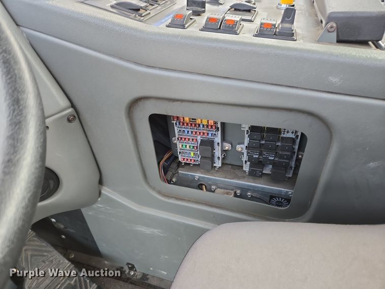 image for item EC4169 2017 Elgin Pelican Series NP street sweeper