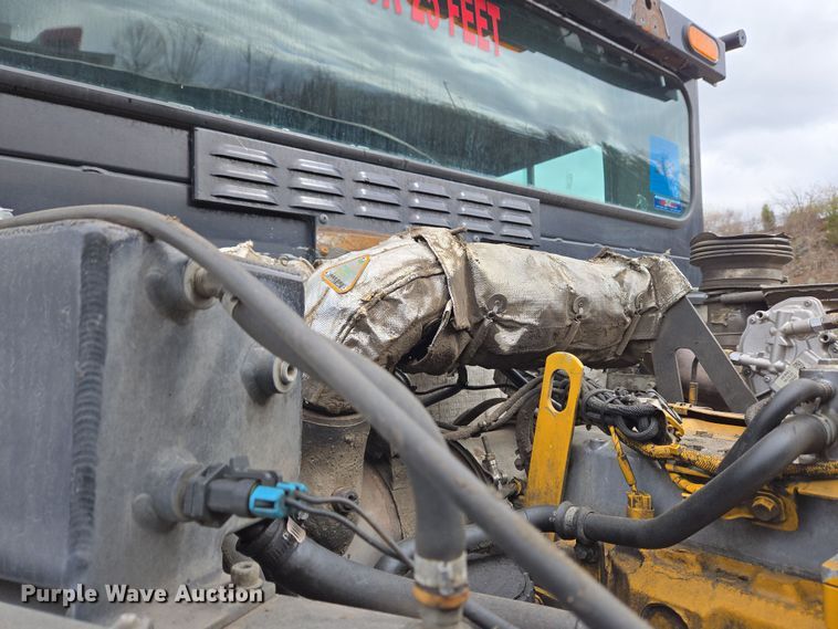 image for item EC4169 2017 Elgin Pelican Series NP street sweeper