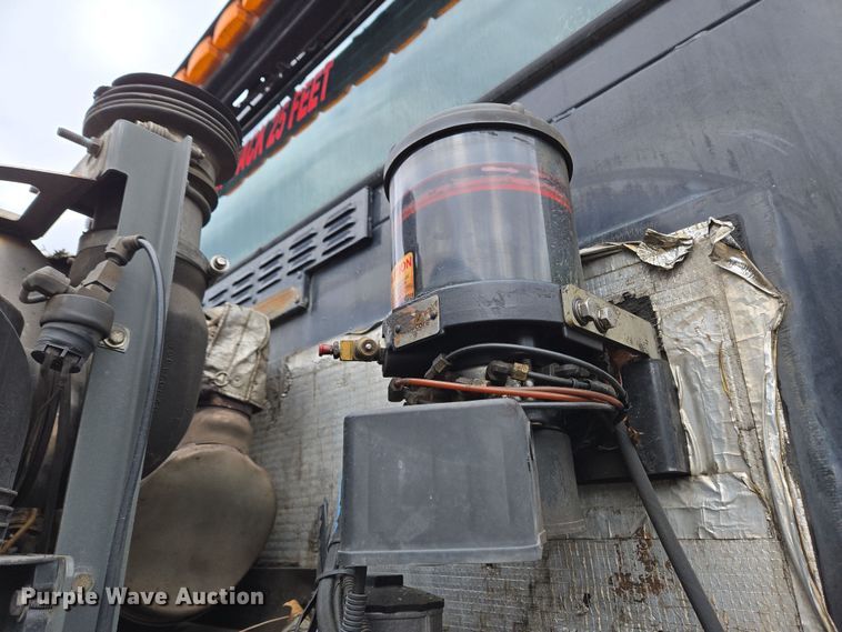 image for item EC4169 2017 Elgin Pelican Series NP street sweeper