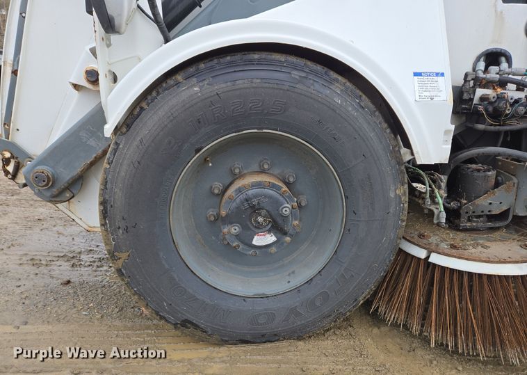 image for item EC4169 2017 Elgin Pelican Series NP street sweeper