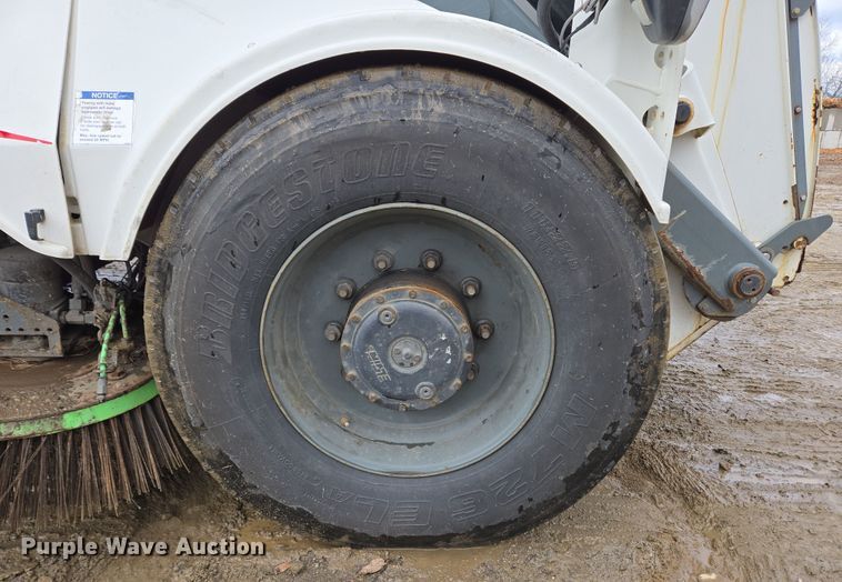 image for item EC4169 2017 Elgin Pelican Series NP street sweeper