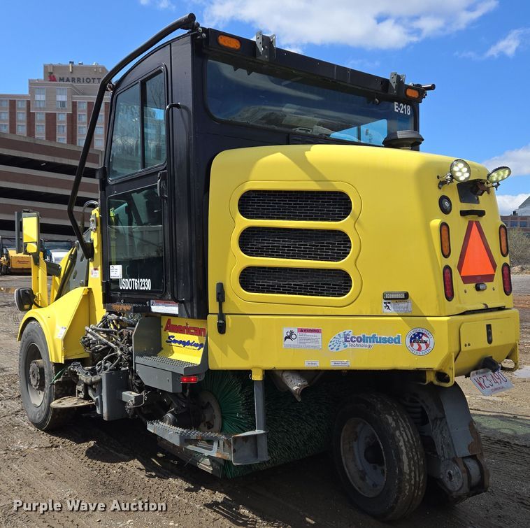 image for item EC4170 2017 Elgin Pelican Series NP street sweeper