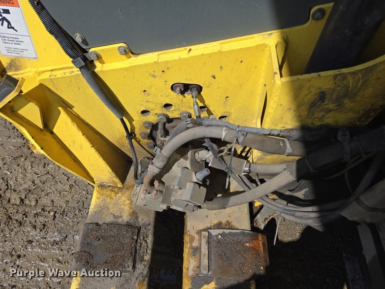 image for item EC4170 2017 Elgin Pelican Series NP street sweeper